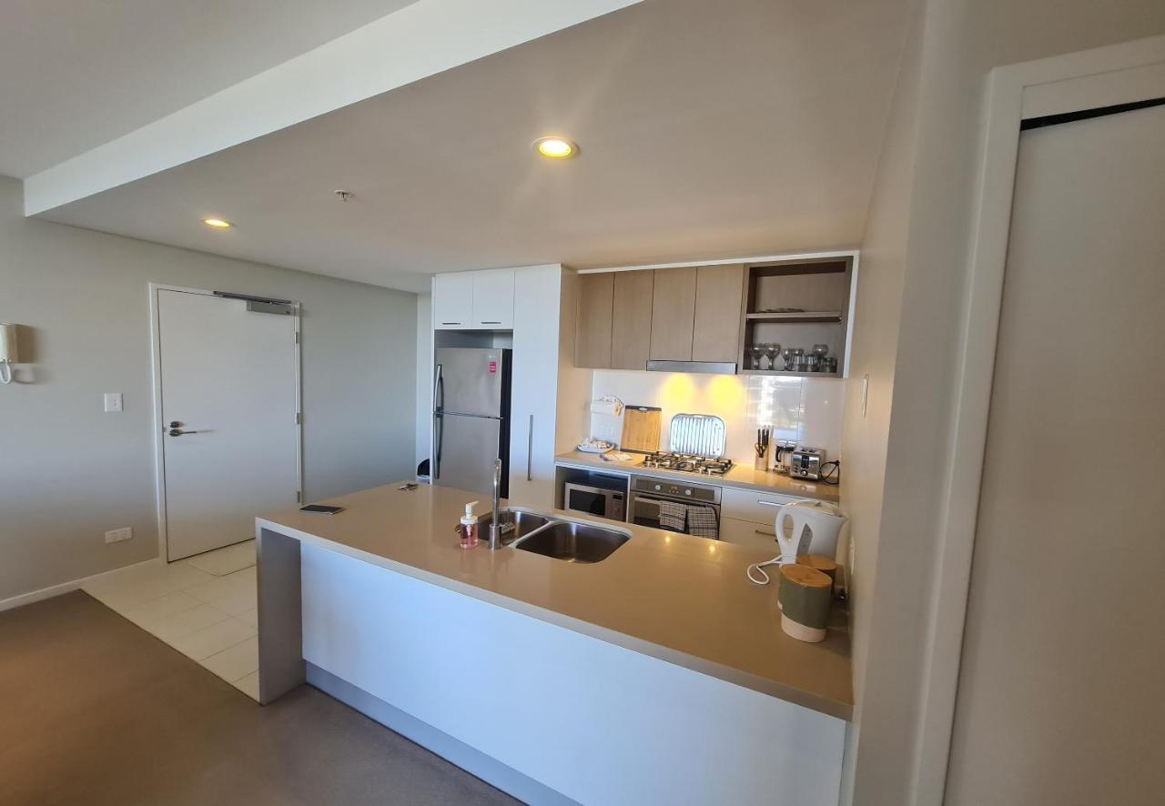 Link Portside Wharf Apartment Hotel Brisbane Esterno foto