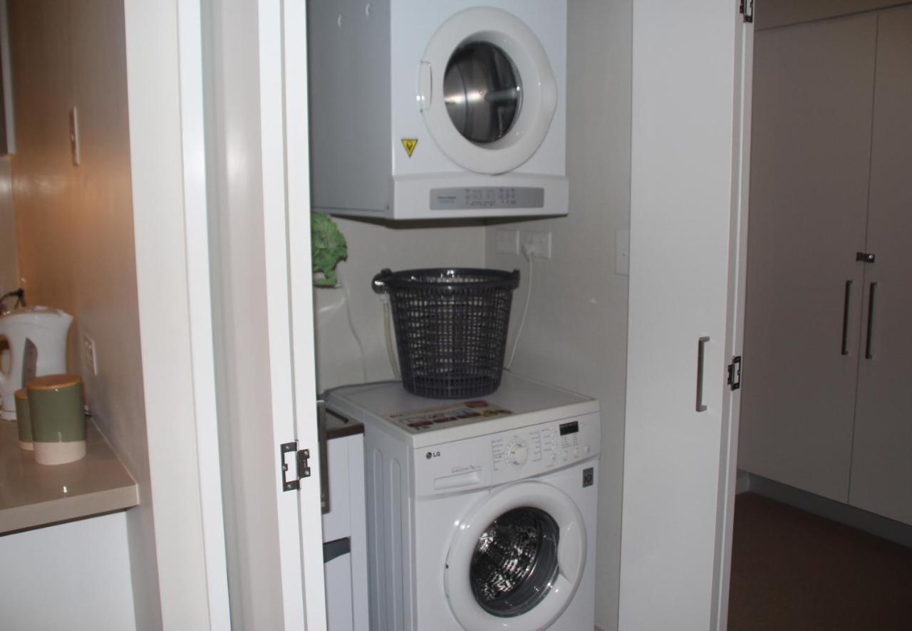 Link Portside Wharf Apartment Hotel Brisbane Esterno foto
