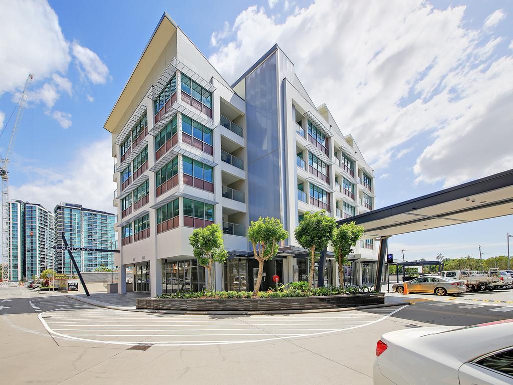 Link Portside Wharf Apartment Hotel Brisbane Esterno foto