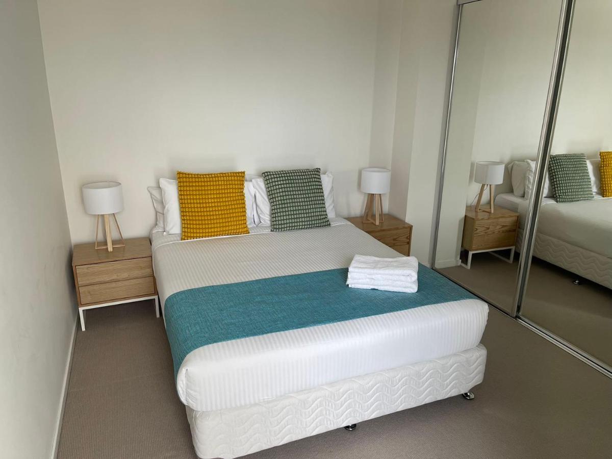 Link Portside Wharf Apartment Hotel Brisbane Esterno foto