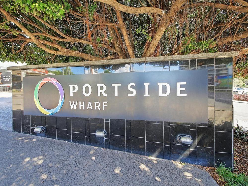 Link Portside Wharf Apartment Hotel Brisbane Esterno foto