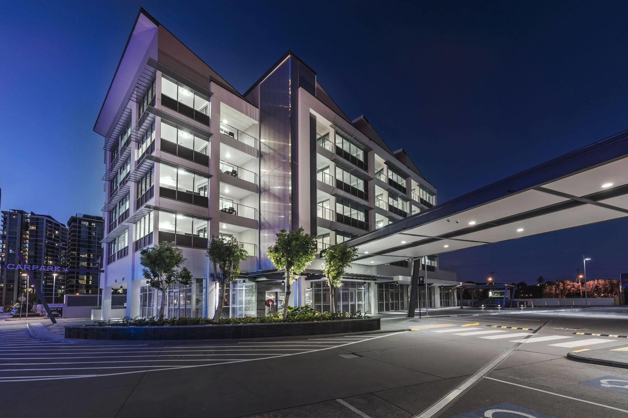Link Portside Wharf Apartment Hotel Brisbane Esterno foto