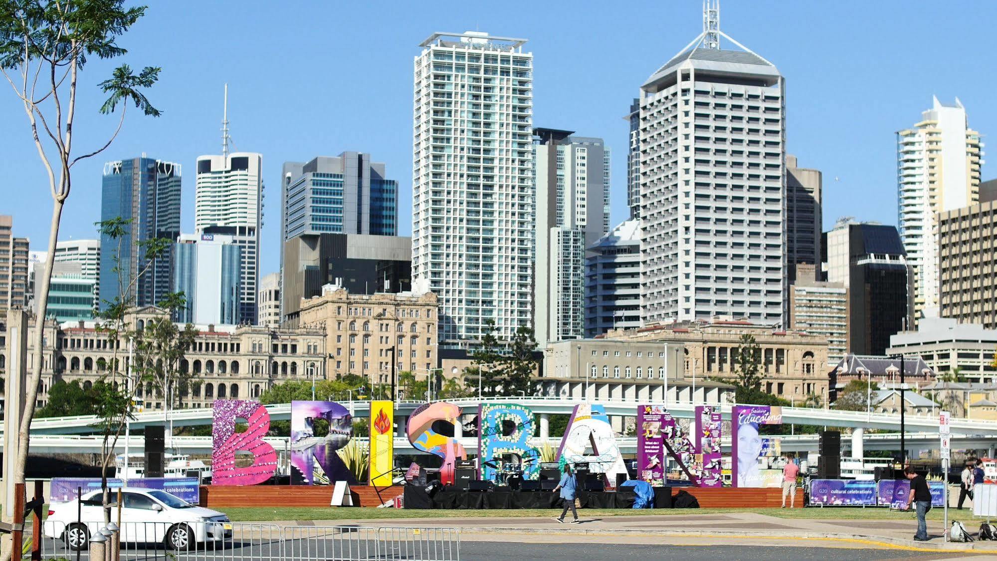 Link Portside Wharf Apartment Hotel Brisbane Esterno foto