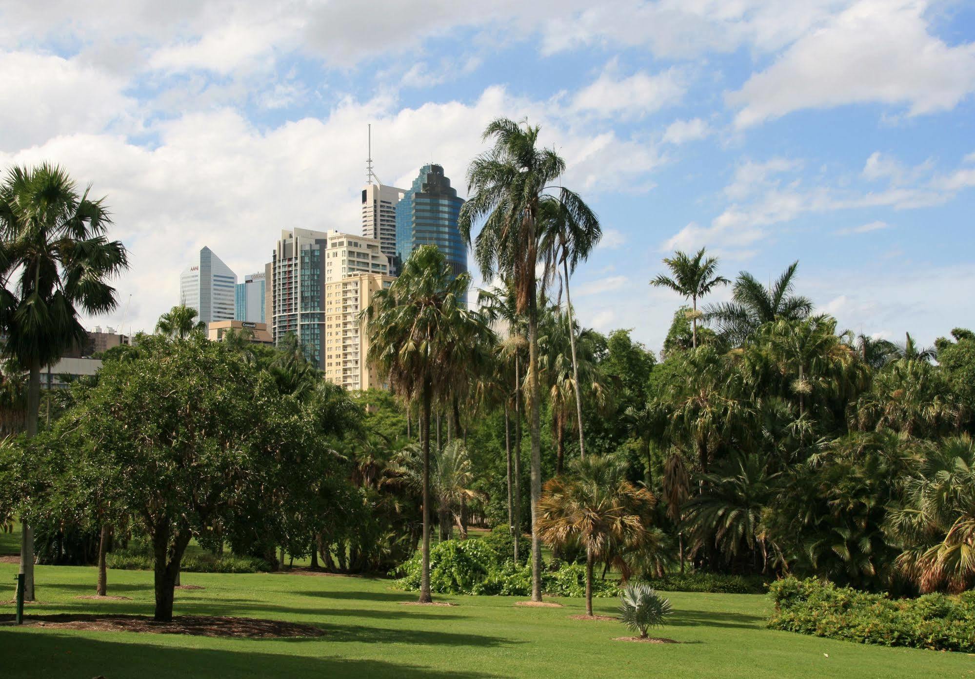 Link Portside Wharf Apartment Hotel Brisbane Esterno foto